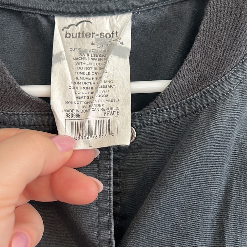 Buttersoft Fitted Scrub Jacket - Picture 3 of 3